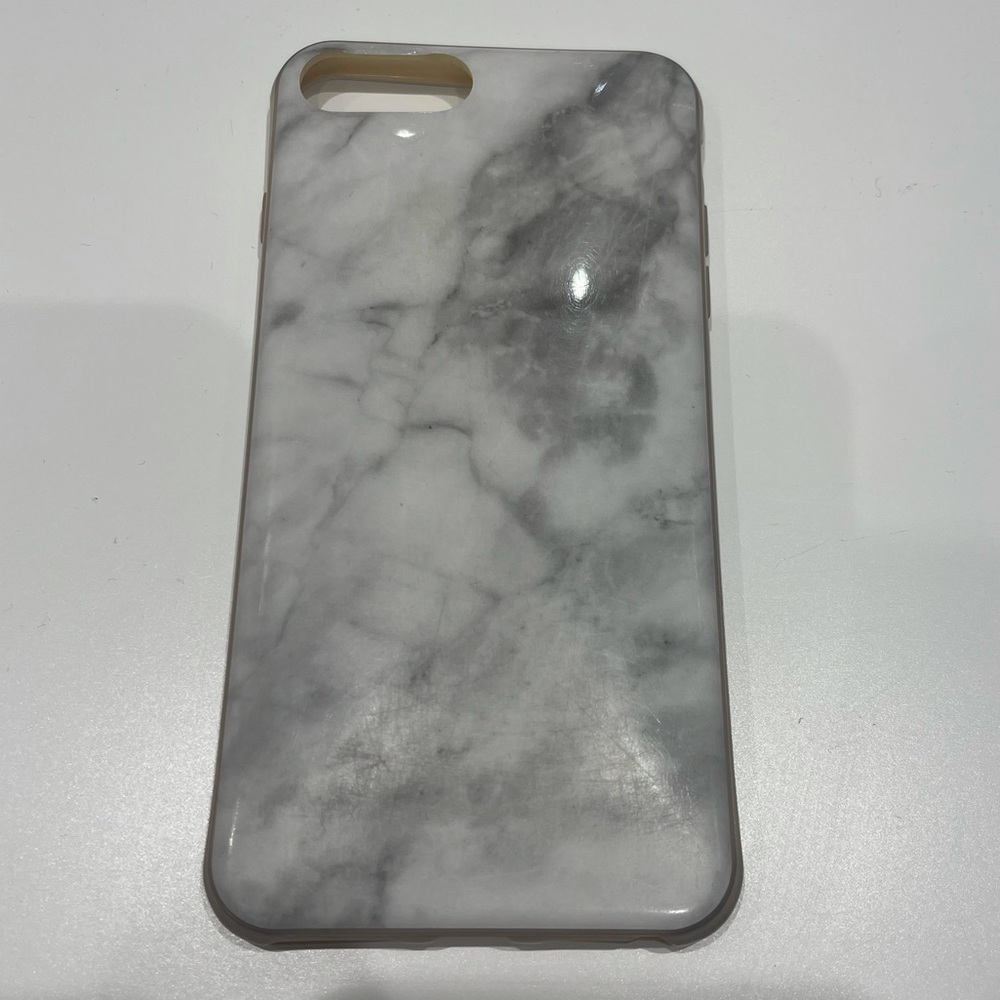 iPhone 8 Plus marble look phone case